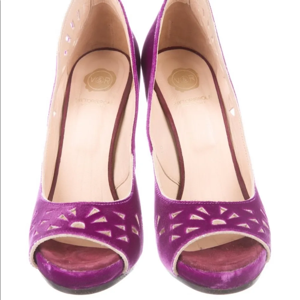 Viktor & Rolf Magenta Purple Velvet Open Toe Pumps, sz. 6 - Image 4