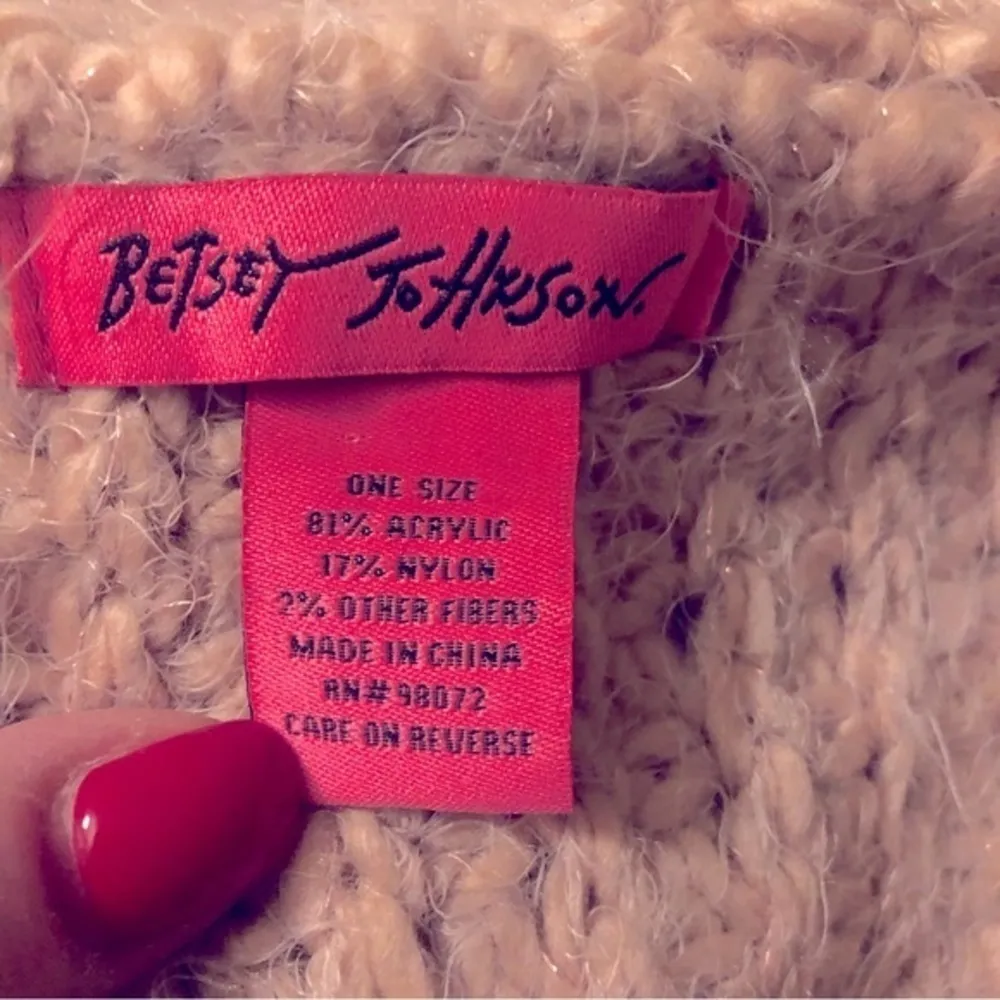 💙SALE 3/$25 BETSEY JOHNSON PINK EYELASH FRINGE INFINITY METALLIC THREAD SCARF - Image 3