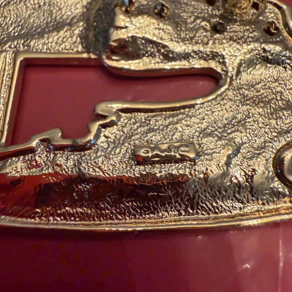 Gold House and Sold Sign Brooch - Image 3