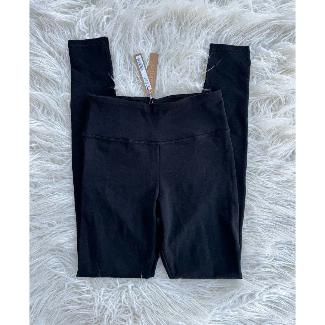 Skims Outdoor High Waist Leggings Onyx Size Small - Image 2