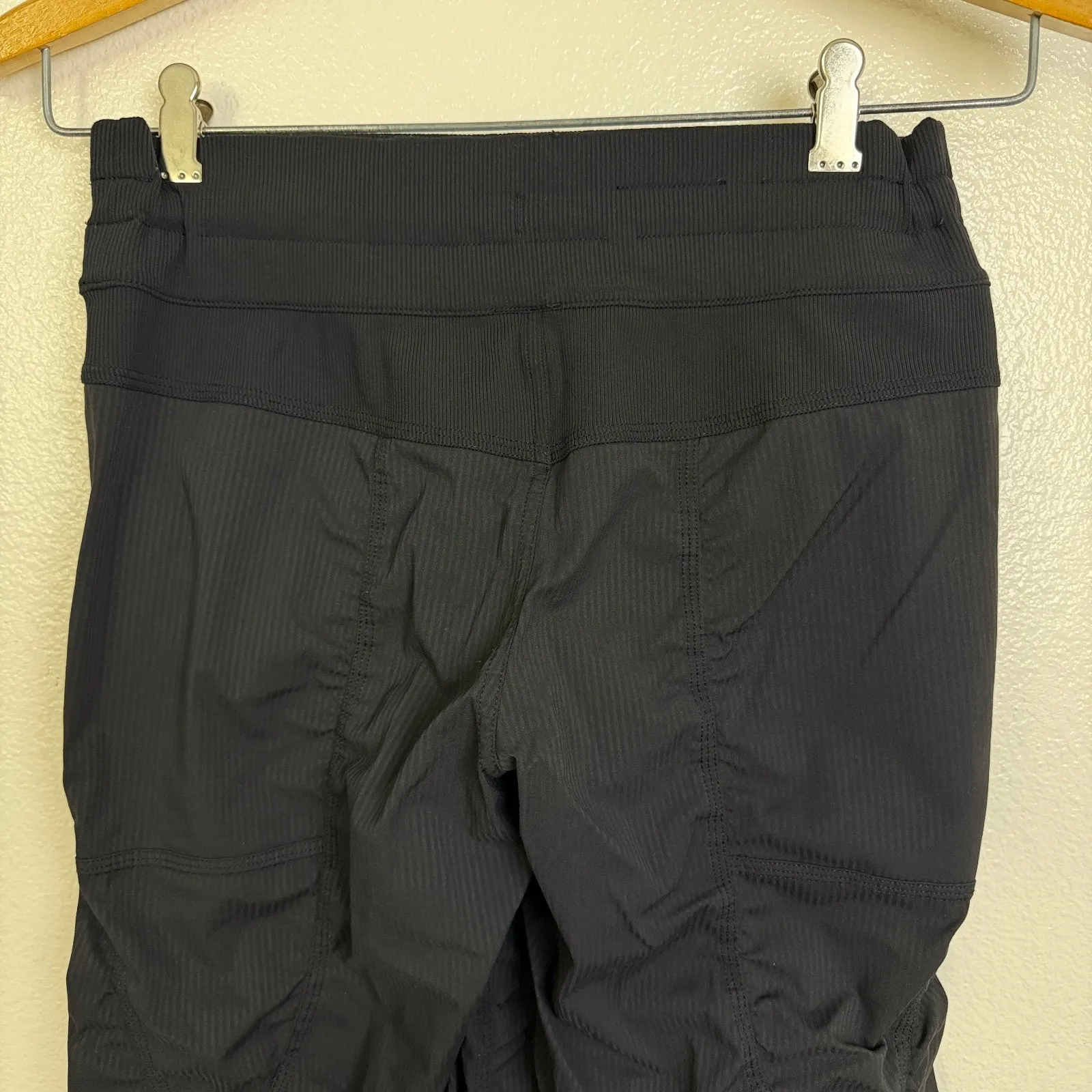 Lululemon Pants Womens Size 4 Black Dance Studio Crop Unlined Dance Workout - Image 8