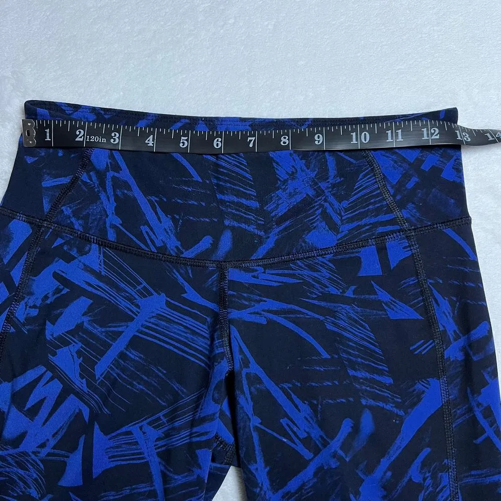Old Navy Mid Rise Abstract Print Workout Capri Leggings Size Small Athletic Gym - Image 7