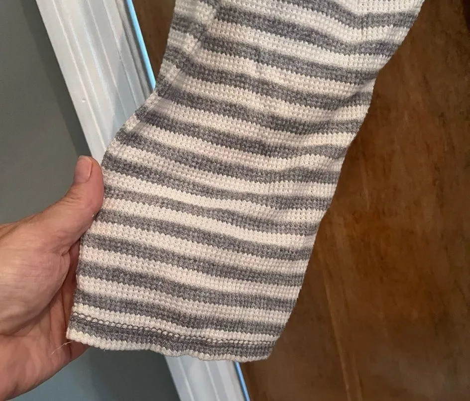 Women's PJ Salvage Grey/White Rayon Pullover Lounge Wear Top- Size: XL- - Image 4