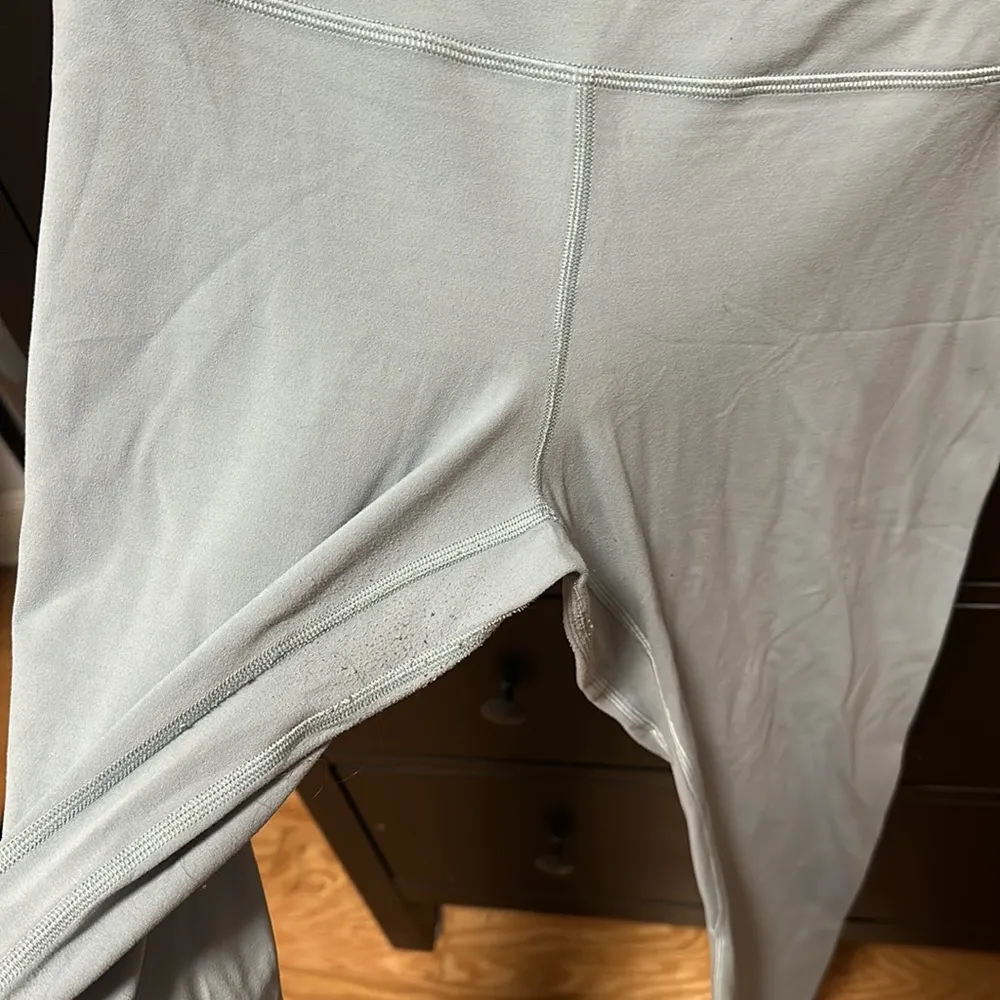 light blue align leggings 28” - Image 3