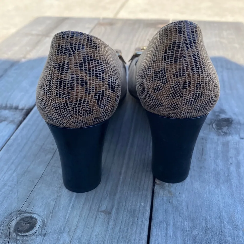 Anne Klein Cheetah Iflex Fannon Gold Pump Heels Size 6 - Image 5