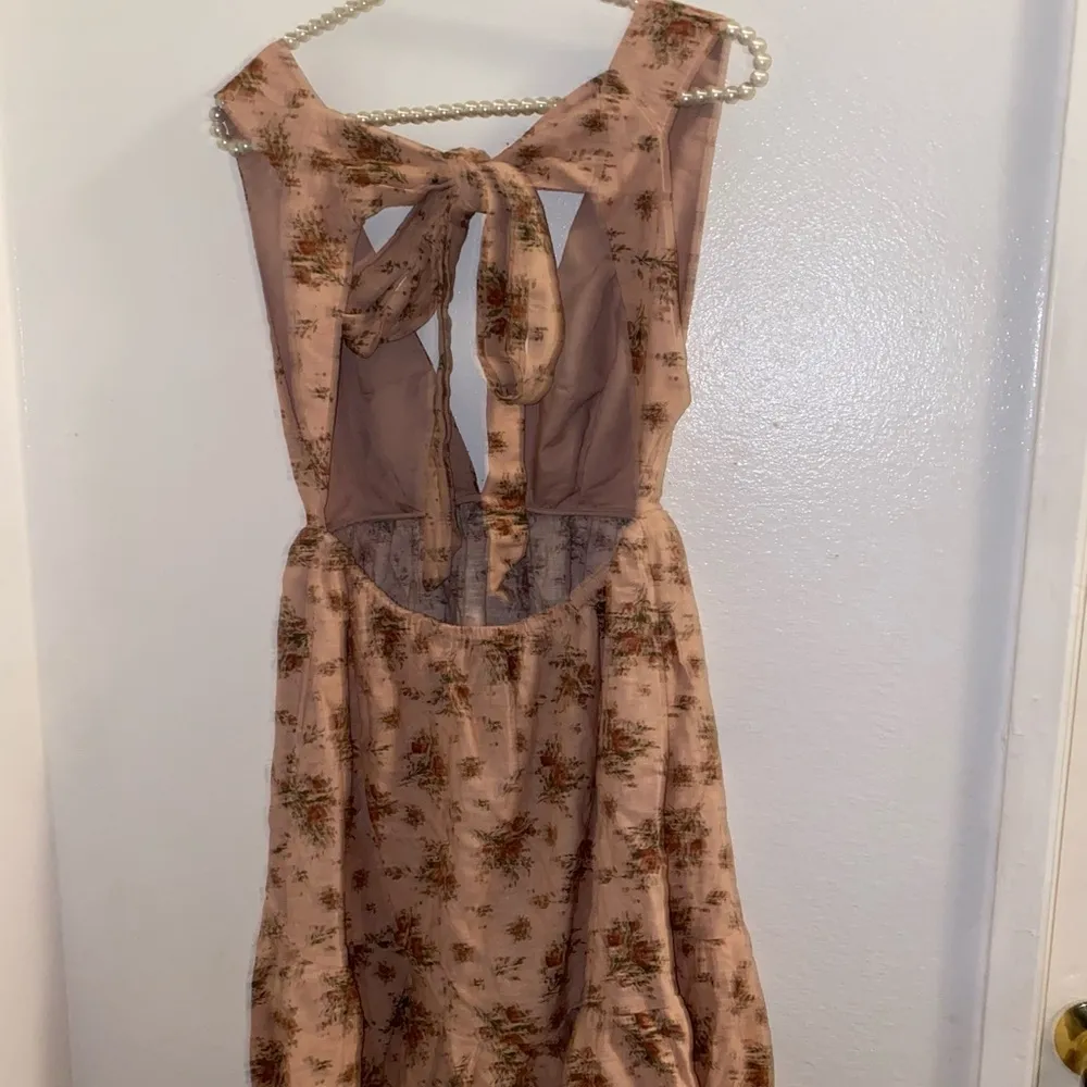 HOUSE OF HARLOW Linen Floral Deep V-neck Bow Back Mini Dress small Pink - Image 5