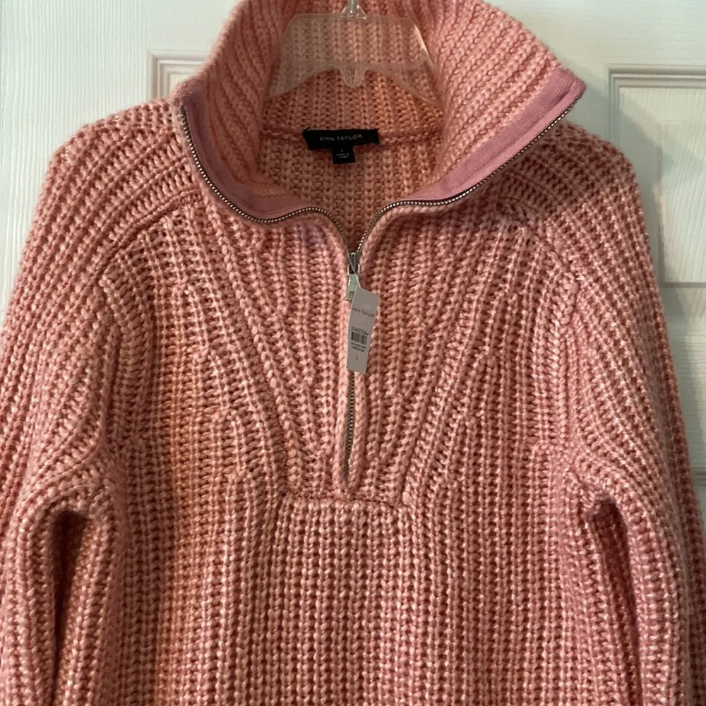 Ann Taylor Women Sweater very beautiful thick size S brand new with tags - Image 3