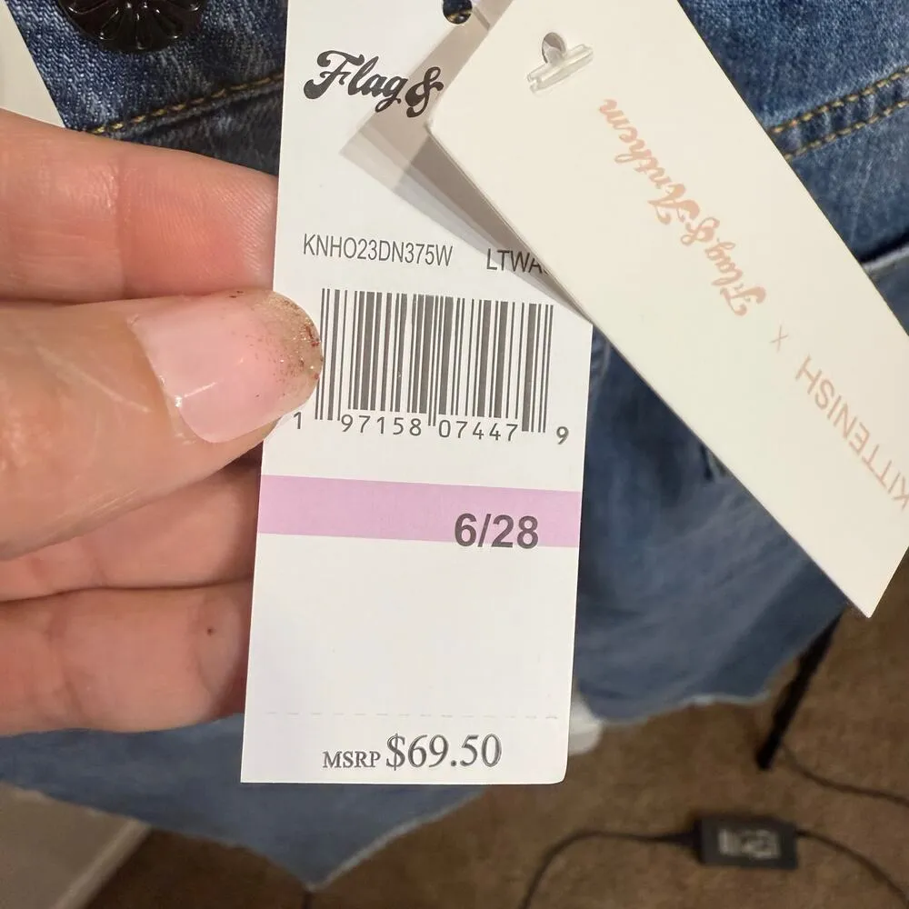 Kittenish Cecilia Cropped Concho Rivets Jeans Sz 6 NWT - Image 11