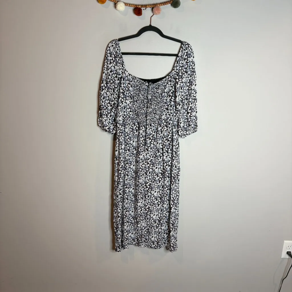 Abercrombie & Fitch ditsy floral smocked midi dress - Image 6