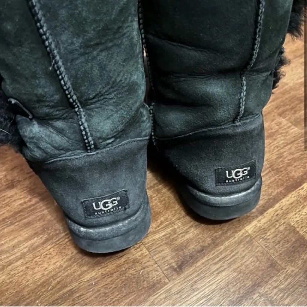 UGG Black Bailey Triplet Button Boots Size 10 Suede - Image 3