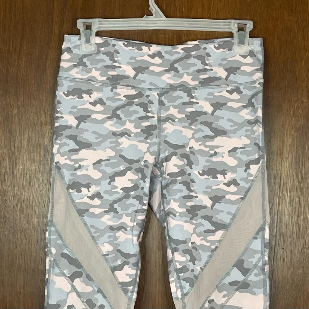 Powerhold by Fabletics Woman’s Pink and Gray Camo Capri Activewear Leggings - Image 2