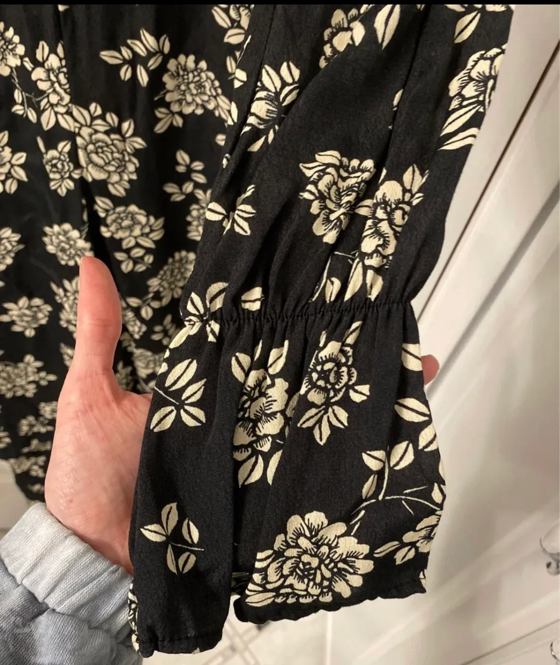 NWT Floral Jumpsuit - Image 5