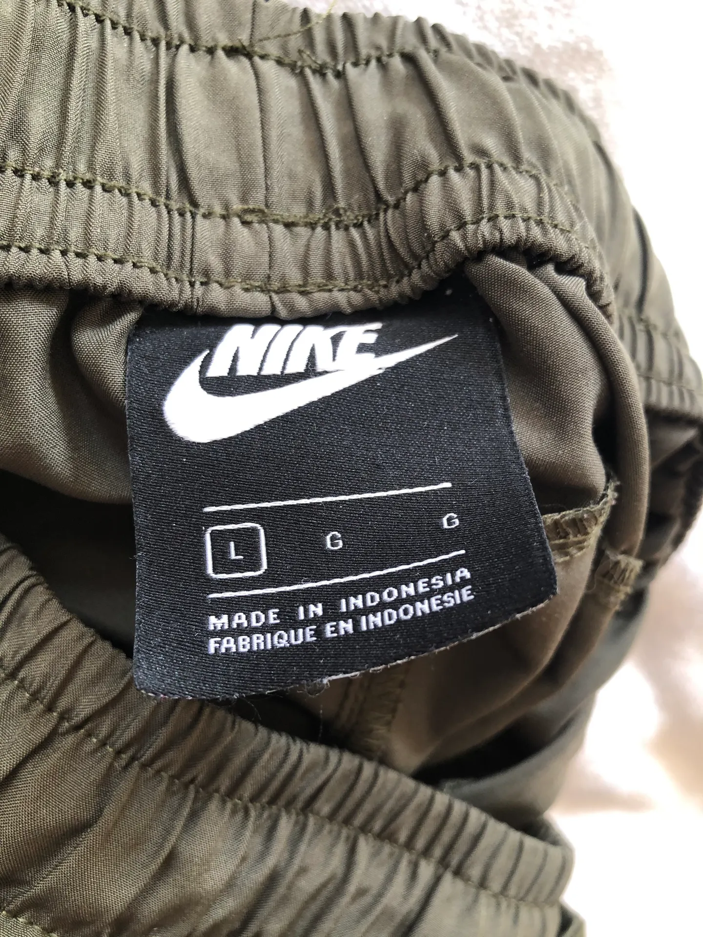 Nike Olive Green Joggers - Image 3