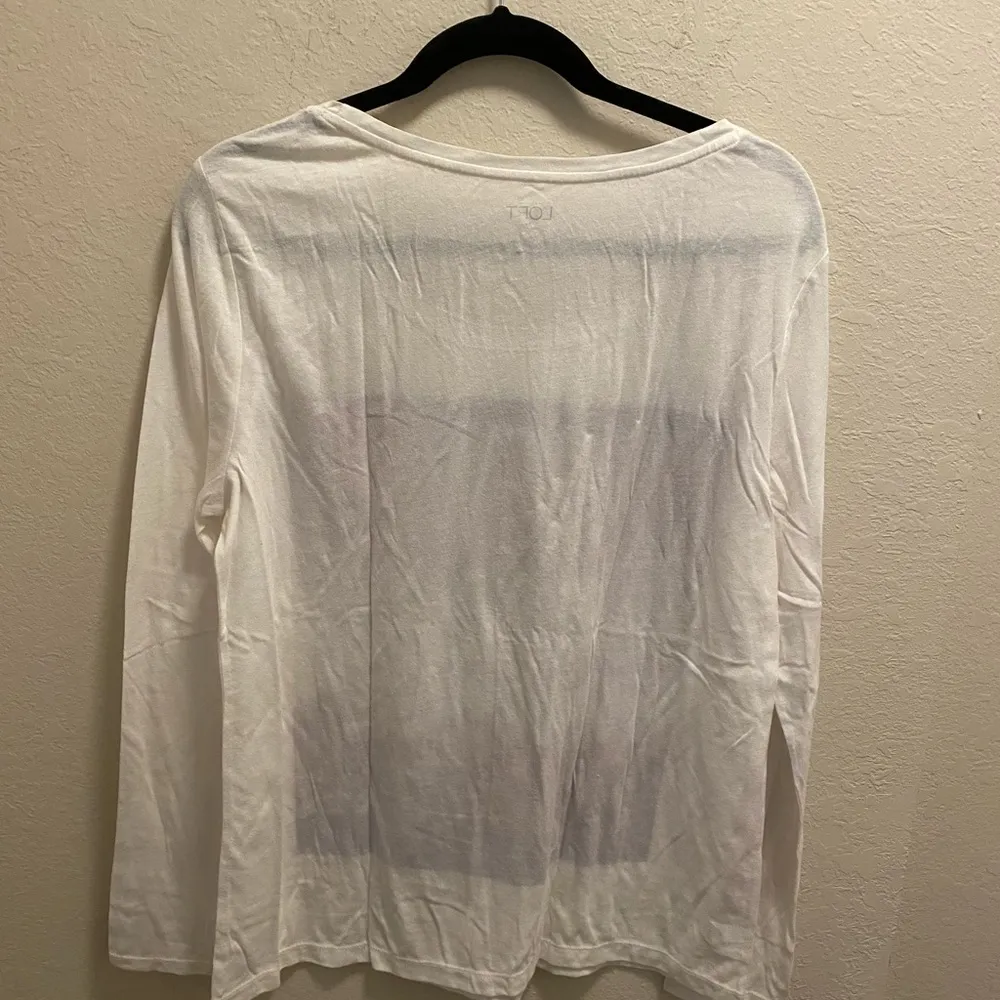 Ann Taylor Loft Factory New York Embellished Long Sleeve T-Shirt. - Image 5