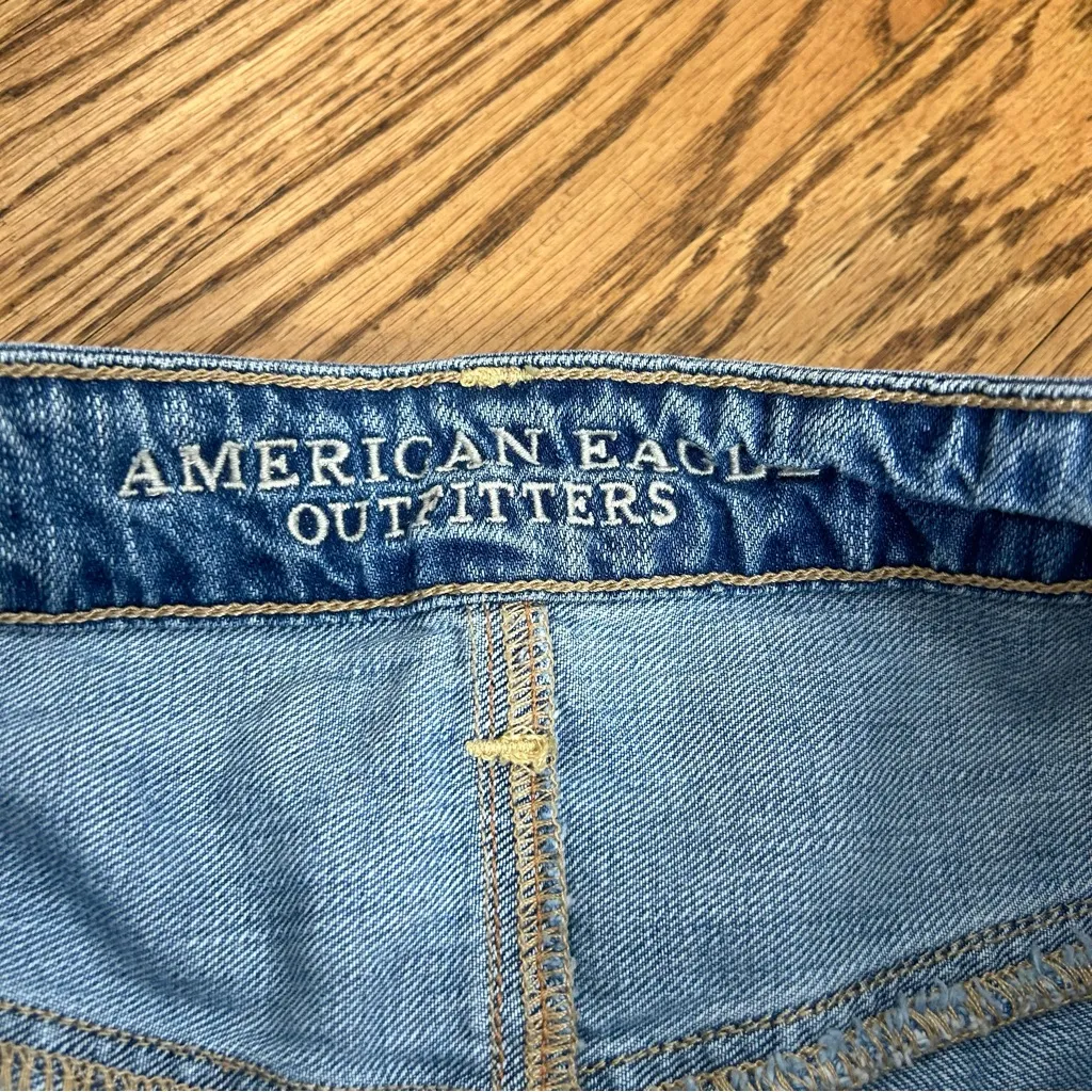 AMERICAN EAGLE Hi-Rise Festival Destroyed Cut Off Denim Jean Shorts Size 6 - Image 3