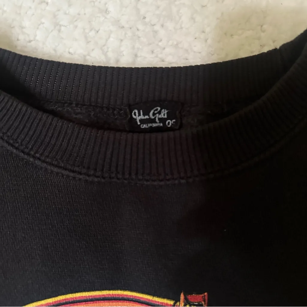 Brandy Melville Cropped Graphic Sweater/Crewneck - Image 3