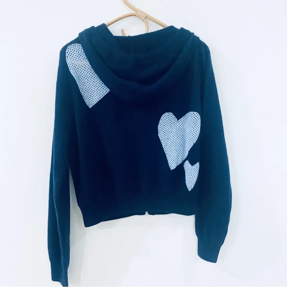 BRODIE Cashmere 100% cashmere zip up heart hoodie in Navy Blue Size M - Image 4