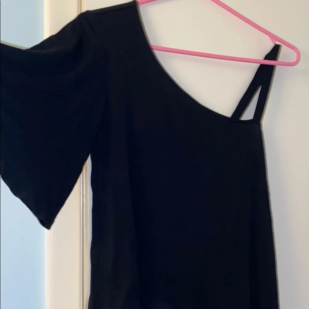 Beautiful one flowy, one strap shoulder top - Image 2