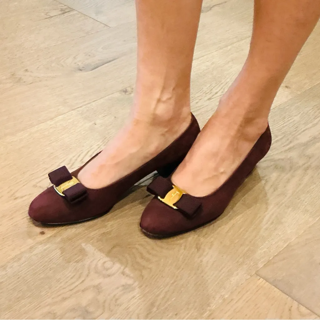 Authentic SALVATORE FERRAGAMO shoes 🌹🌹 - Image 4