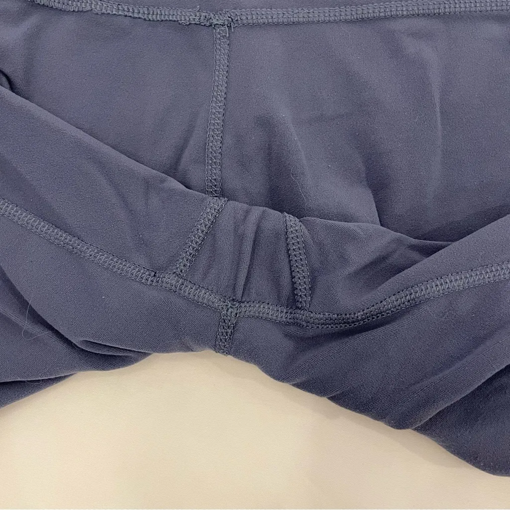 Nike Yoga Blue Biker Shorts Size Large - Image 7