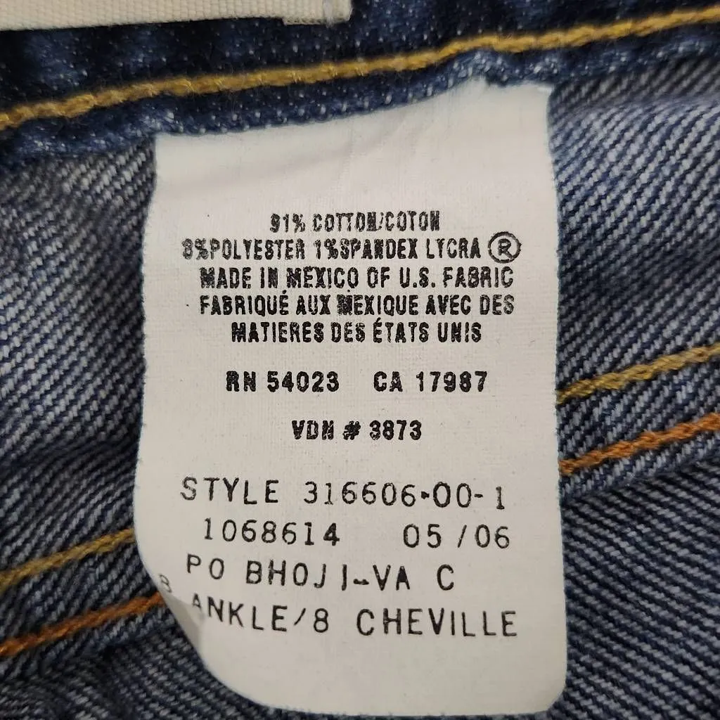 Gap Ankle Bootcut Jeans Size 8 Classic Gap Boot Cut Ankle Jeans - Image 5