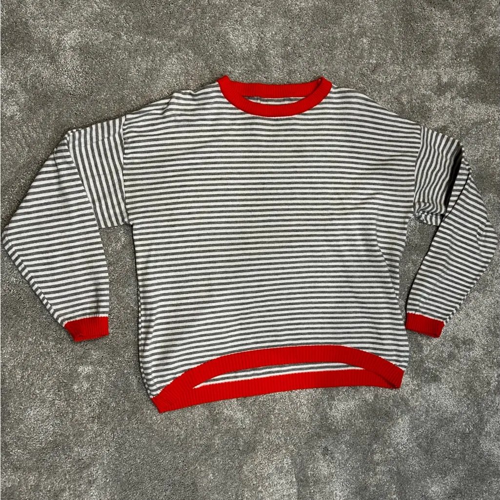 Emery Rose Striped Black & White Cozy Fall Sweatshirt w/ Red Accents Size M EUC Size M - Image 2