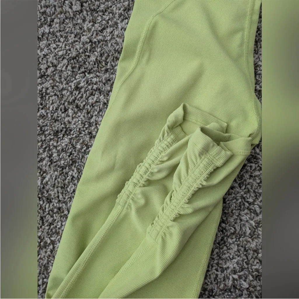 NWOT Wilo The Label Anthropologie bra and leggings set lime green M Size M - Image 7