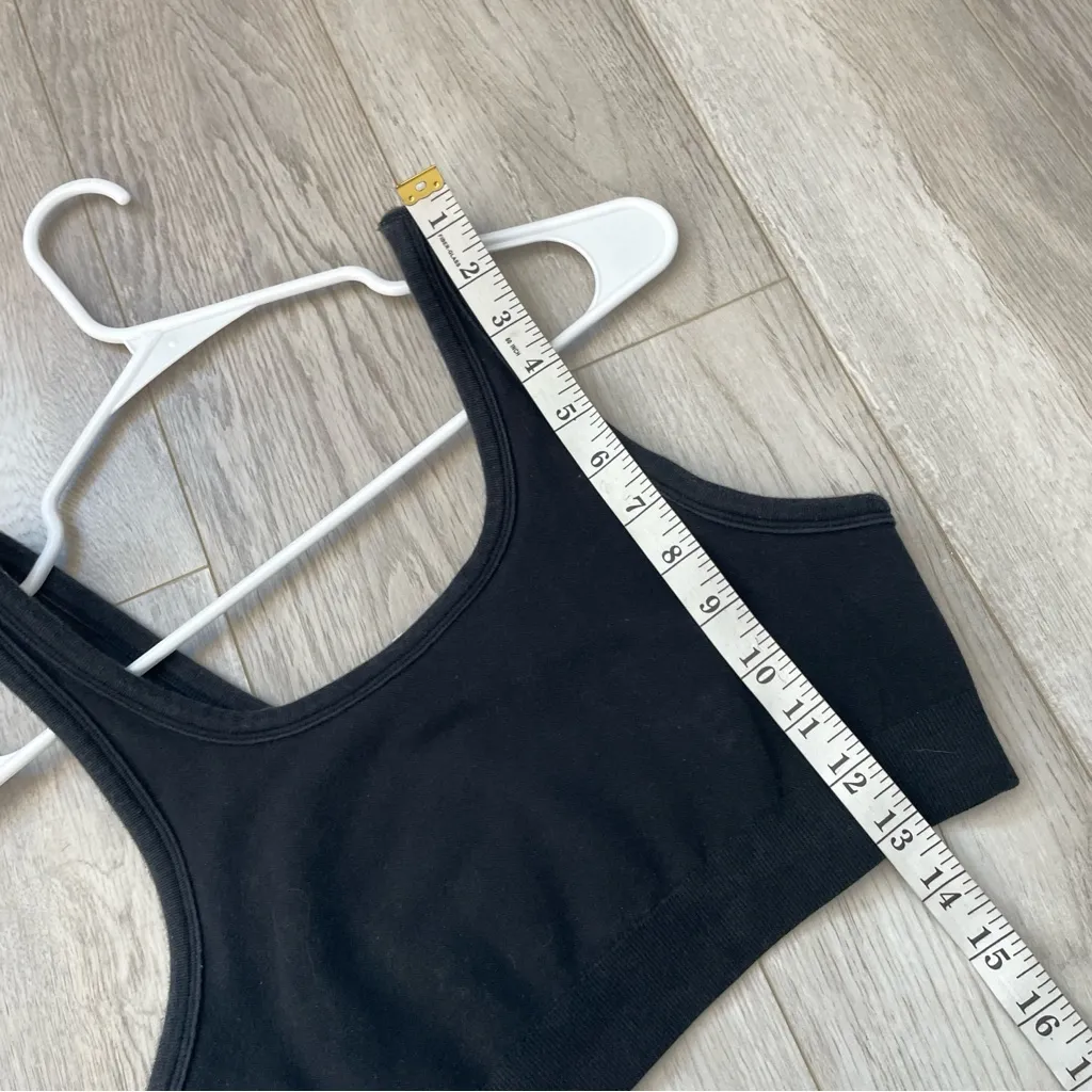 Alo Sports Bra scoop neck ribbed longline womens Black (large) workout gym - Image 5