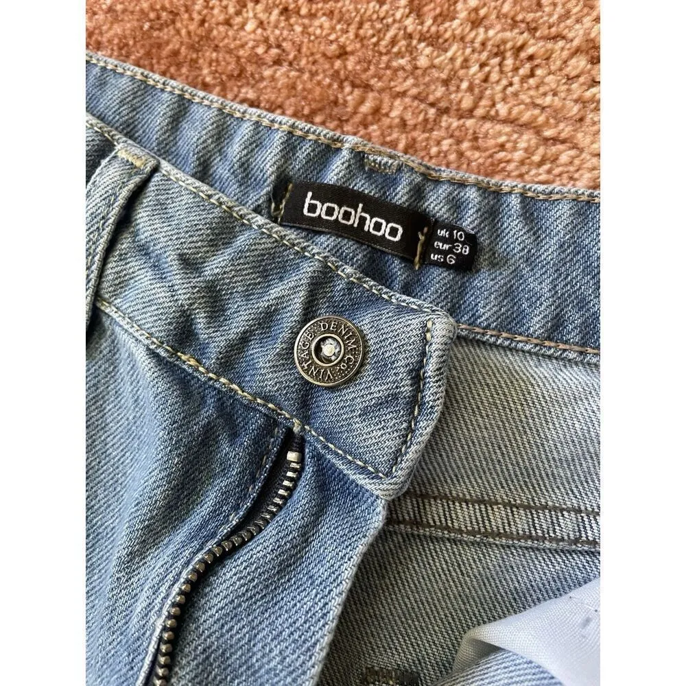 NWT boohoo High Waisted Extreme Distressed Ripped Mom Jeans Women’s Size US 6 - Image 3