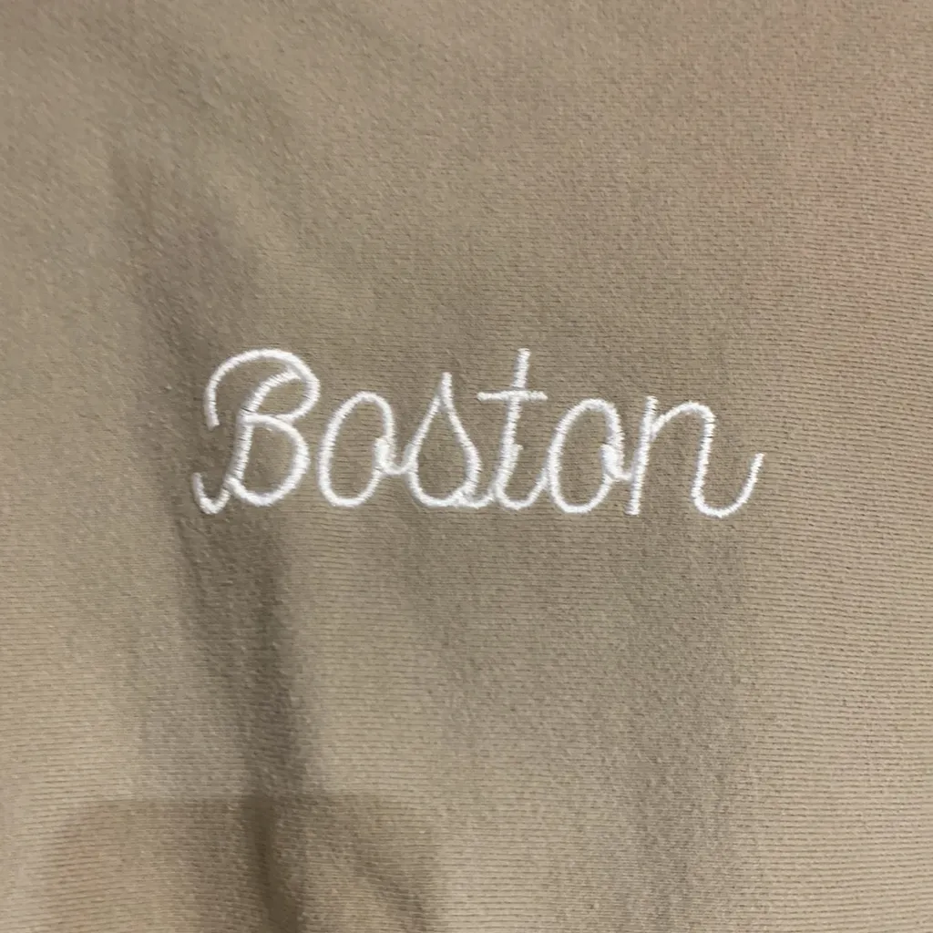 CHAMPION WOMENS BOSTON EMBROIDERED CREWNECK SWEATSHIRT TAN MEDIUM - Image 2