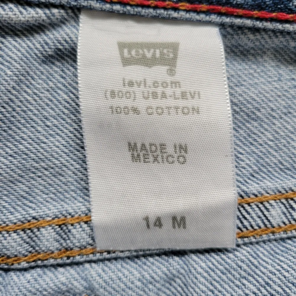 Levis y2k 550 relaxed tapered leg jeans size 14 - Image 7