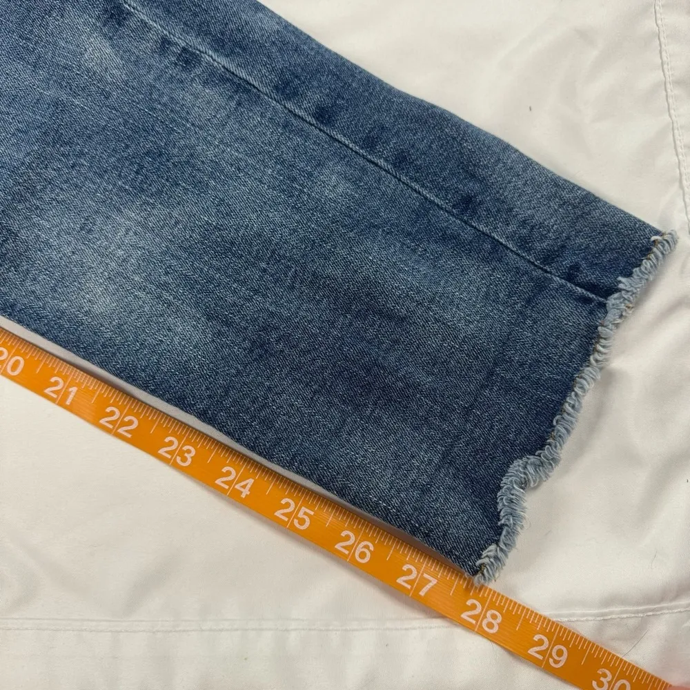 American Eagle Size 4 Tomgirl Straight Baggy Distressed Jeans Stretch Raw Hem - Image 8