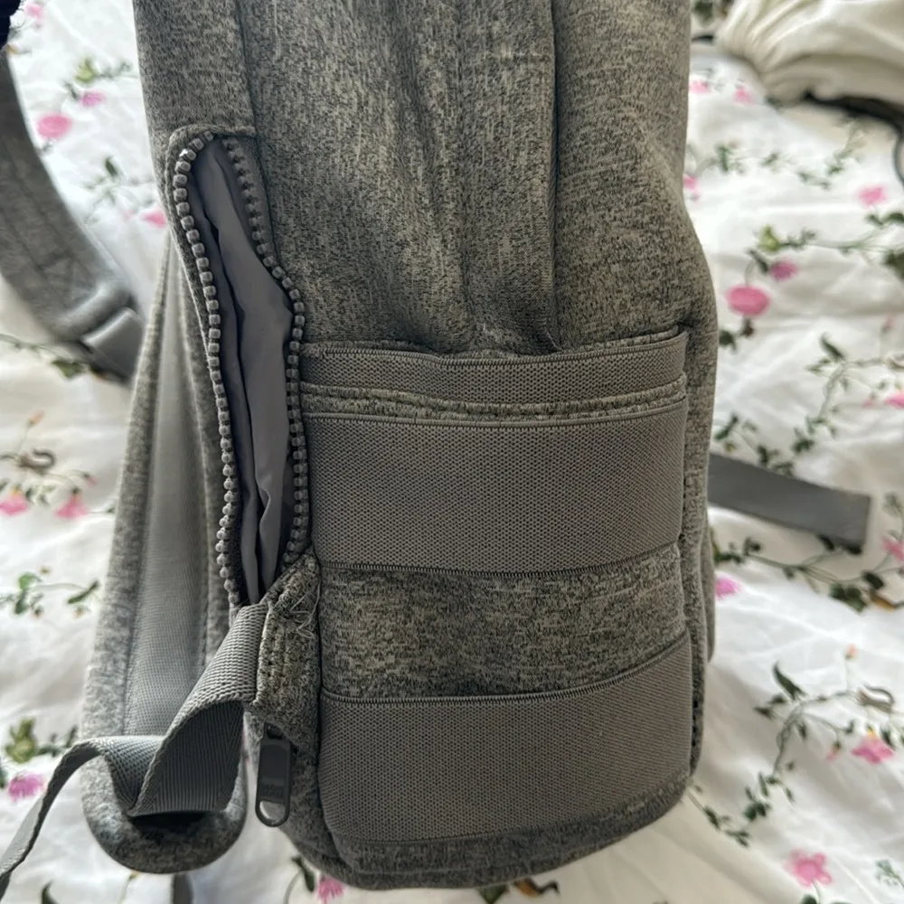 Dagne Dover Heather Grey Neoprene Medium Backpack - Image 9