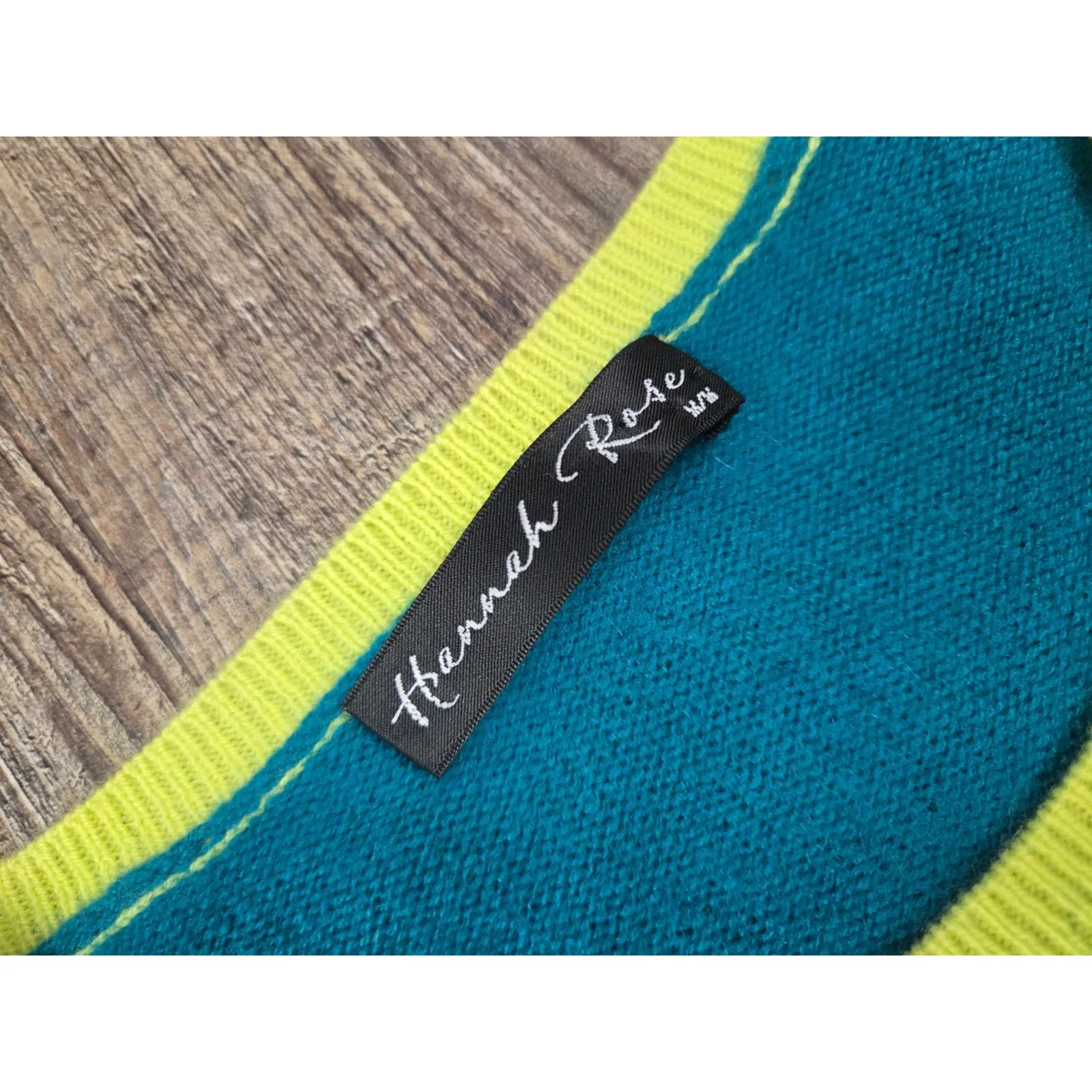 Hannah Rose Cashmere Sweater Blue Yellow Pullover Pineapple Size Medium - Image 4