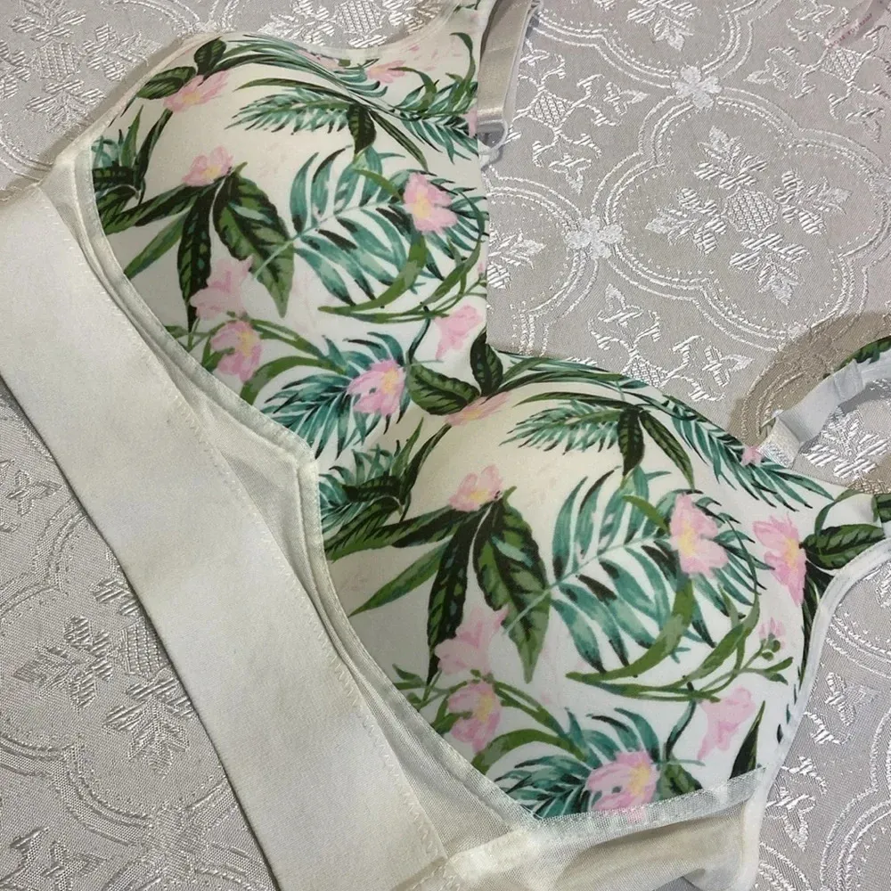 Rhonda Shear sport bra M Green Size M - Image 15