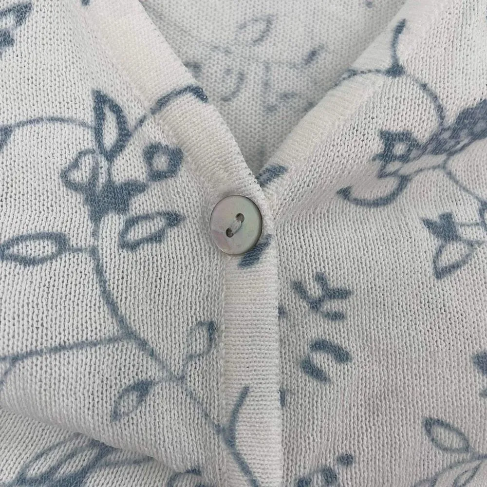 Zara Women's Floral Print Knit V Neck Long Sleeve Crop Top White Blue Size Small - Image 7