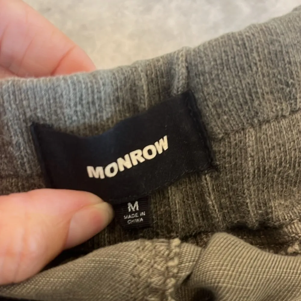 Monrow Cargo Joggers Green Size M - Image 3