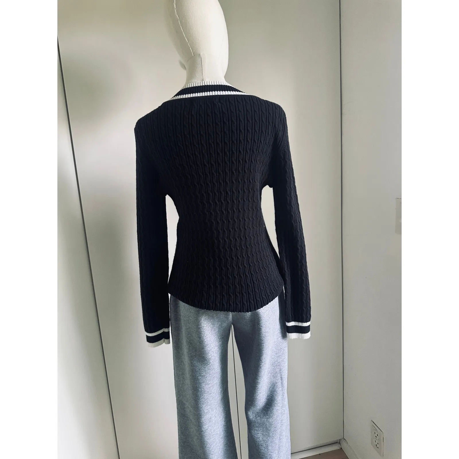 Liz Claiborne Cotton Cableknit Tennis Sweater V neck Black White SZ M Twee Prep - Image 10