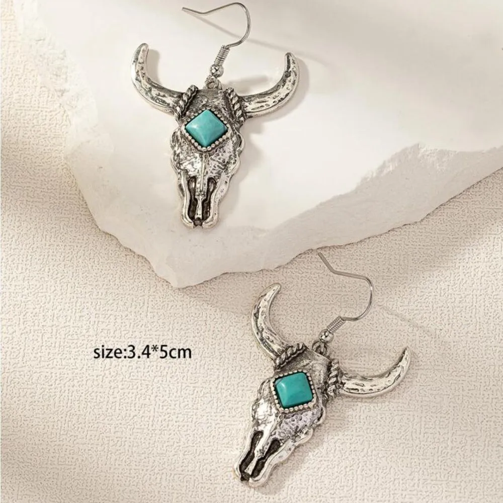 Gorgeous western cowgirl earrings! Silver skull with turquoise stone des… Silver - Image 3