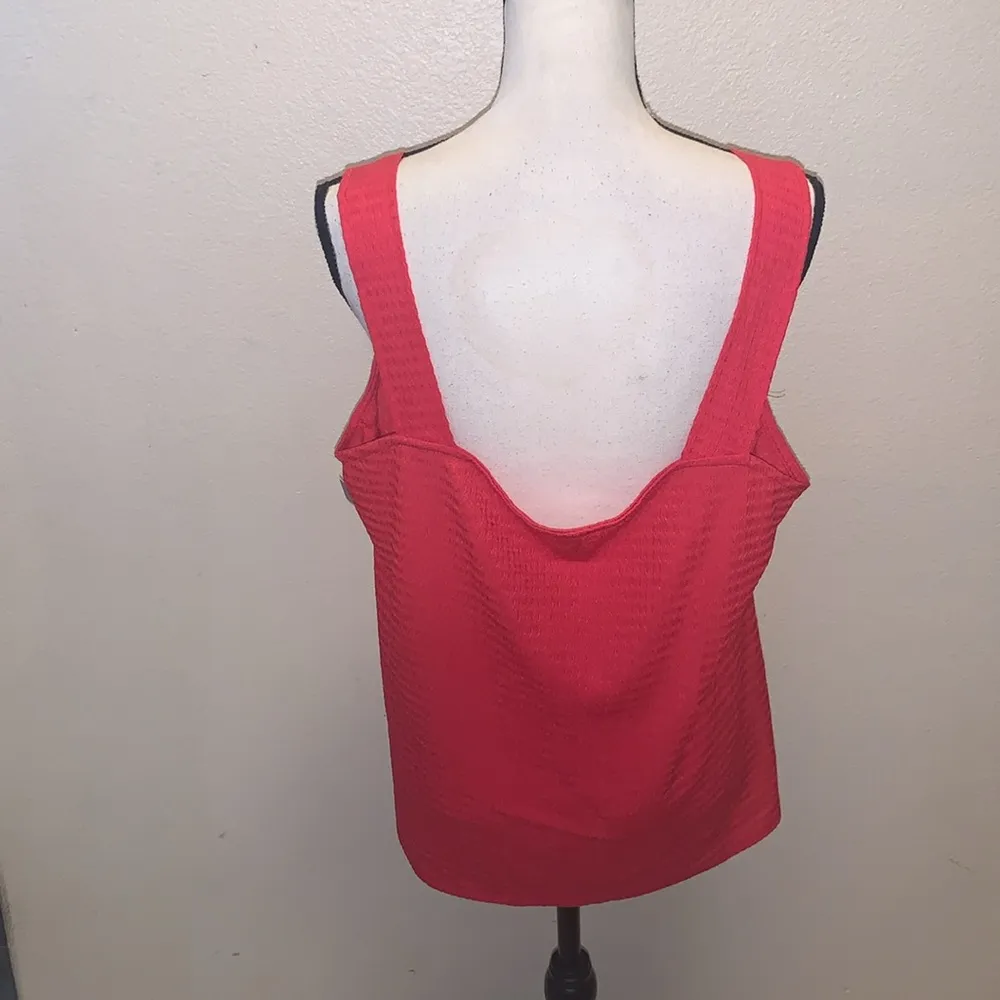 Just Be NWT  red 3X front knot button down tank top - Image 5