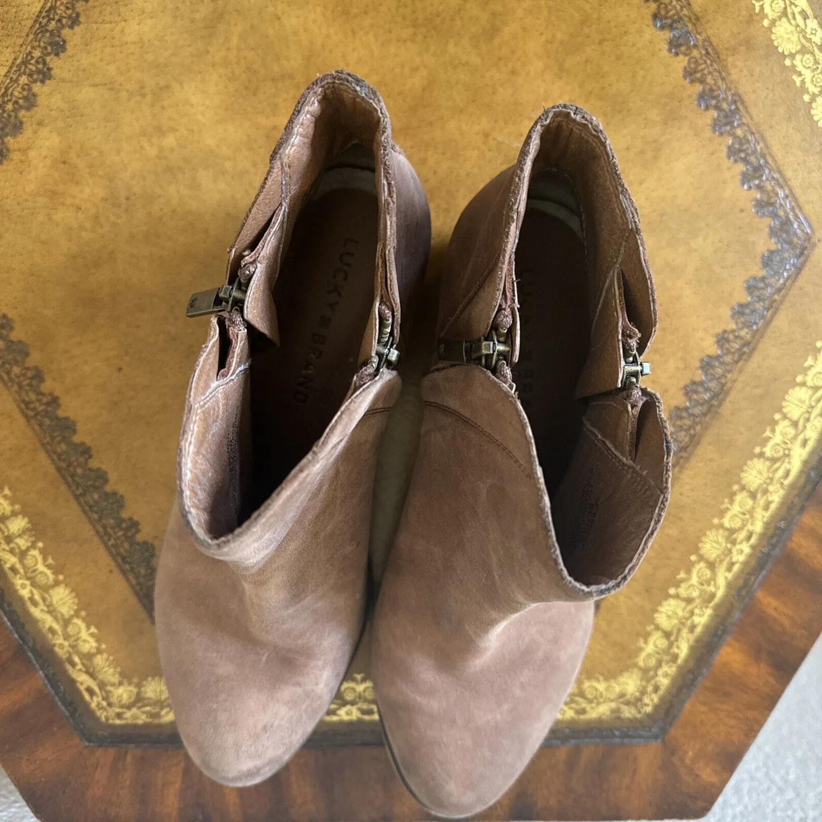 Lucky Brand Double Zip LP‎ Brenon Ankle Booties Color Wheat Goat Size 6 - Image 6