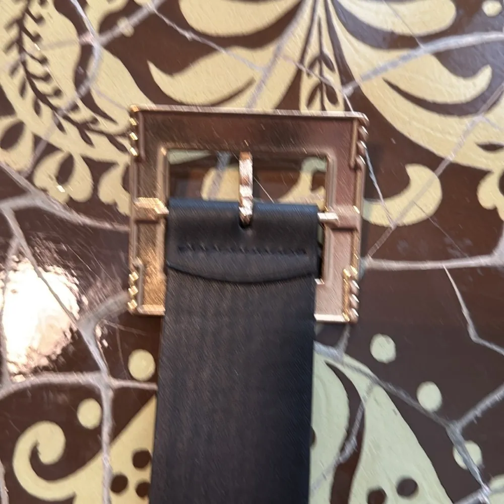 Elegant Black Faux Leather Belt with Gold Buckle - Image 3