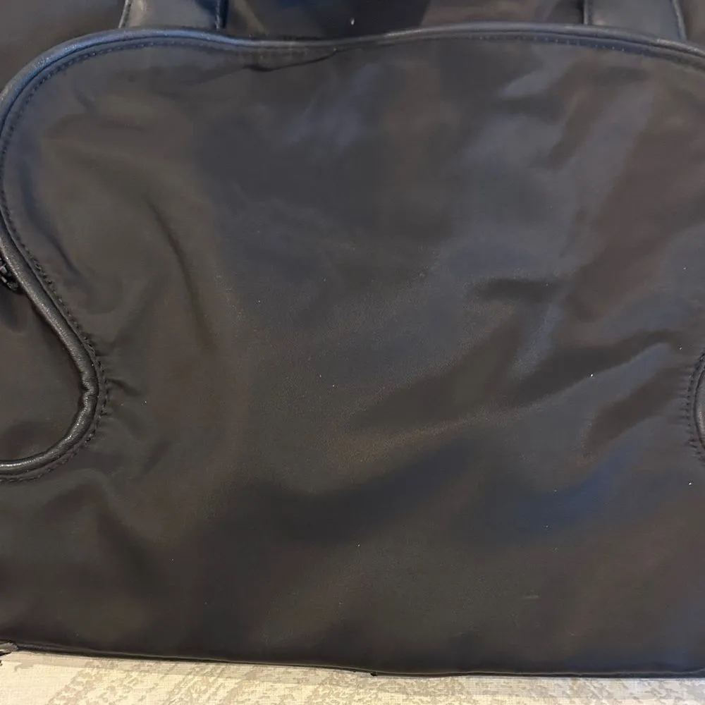 Lululemon  Black Bowling/Gym Bag with Two Straps - Image 2