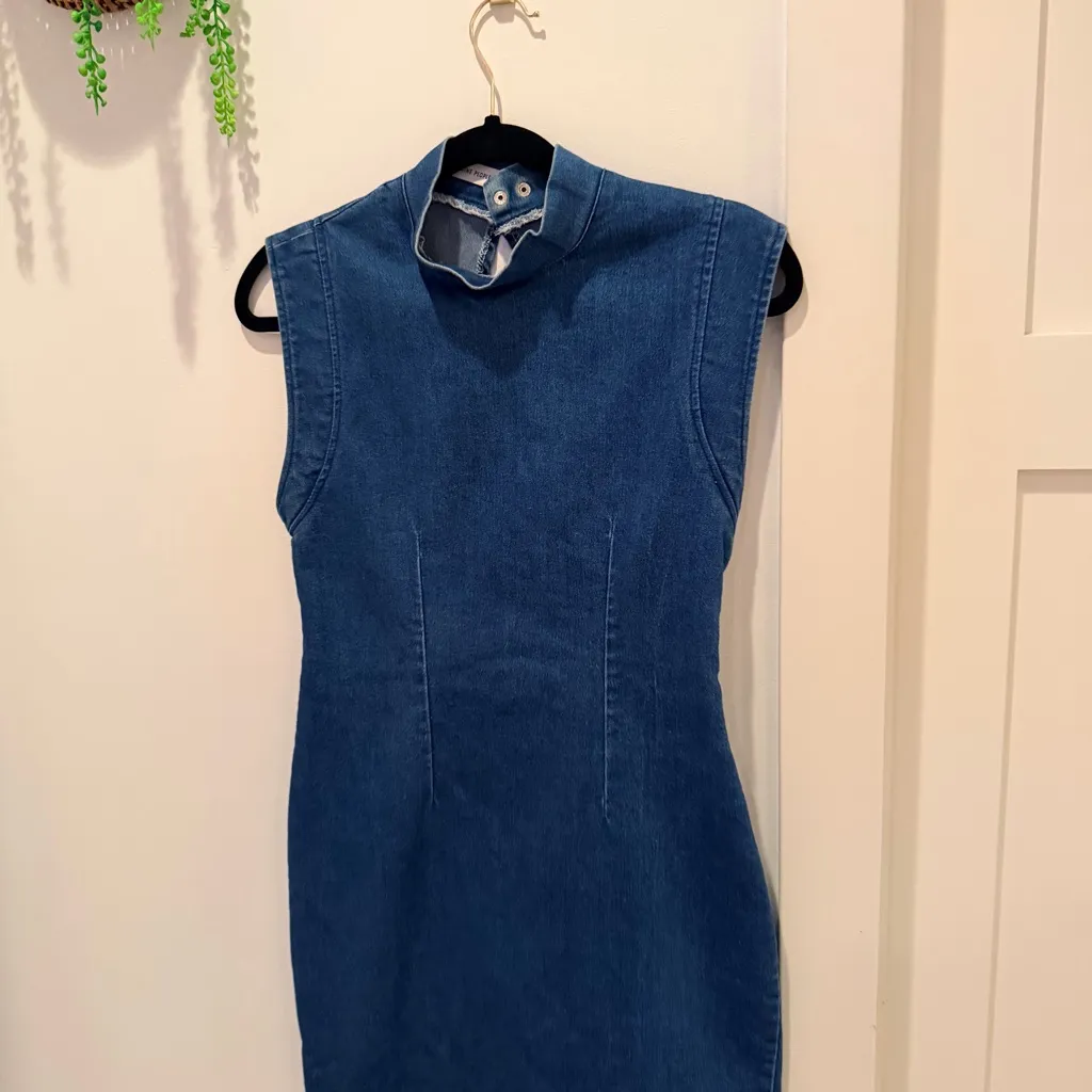 Genuine People Mock Neck Open Back Medium Wash Denim Mini Dress Women's Size S Blue - Image 2