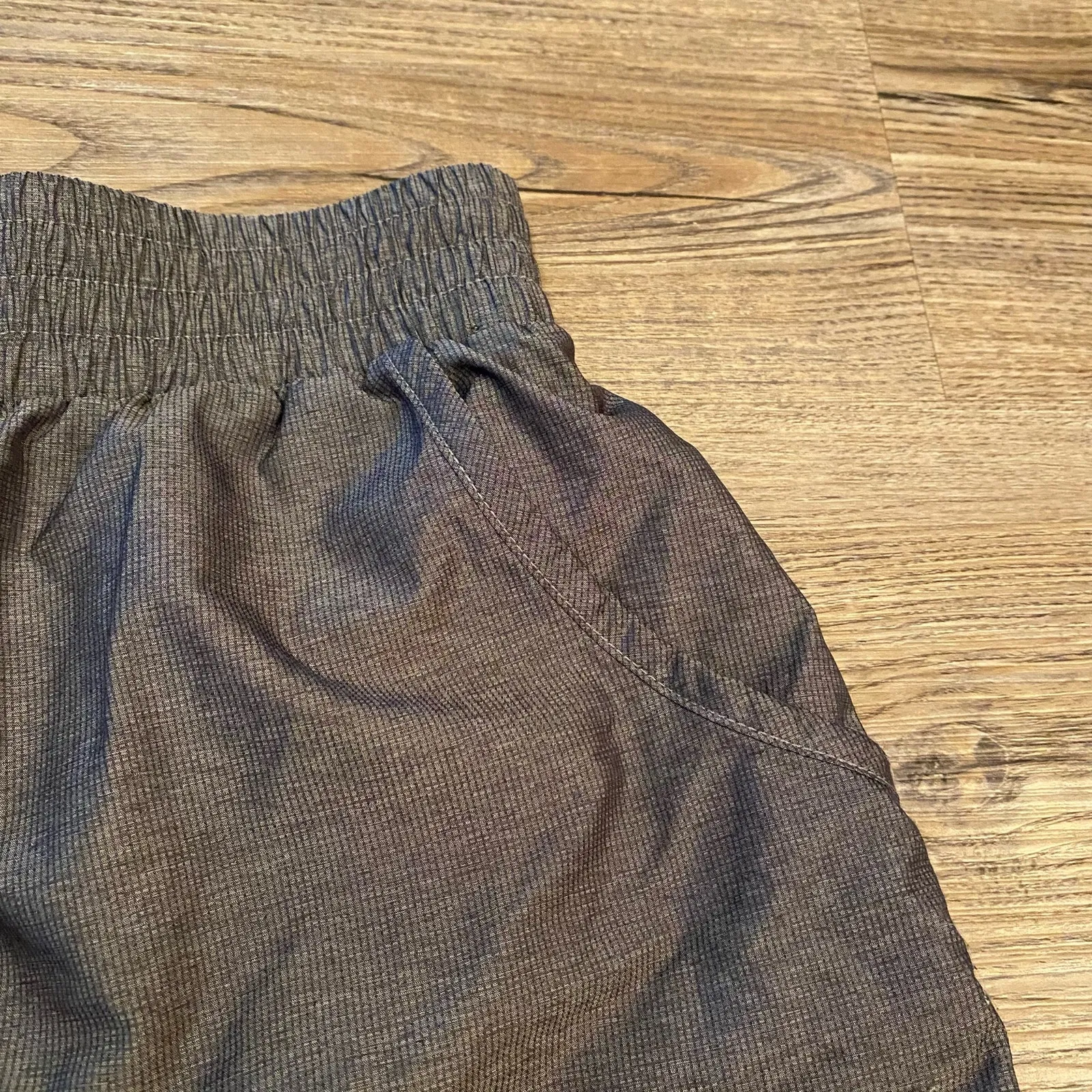 Lija Gray Running Shorts Athletic Workout Active Gym Women's size Medium - Image 5