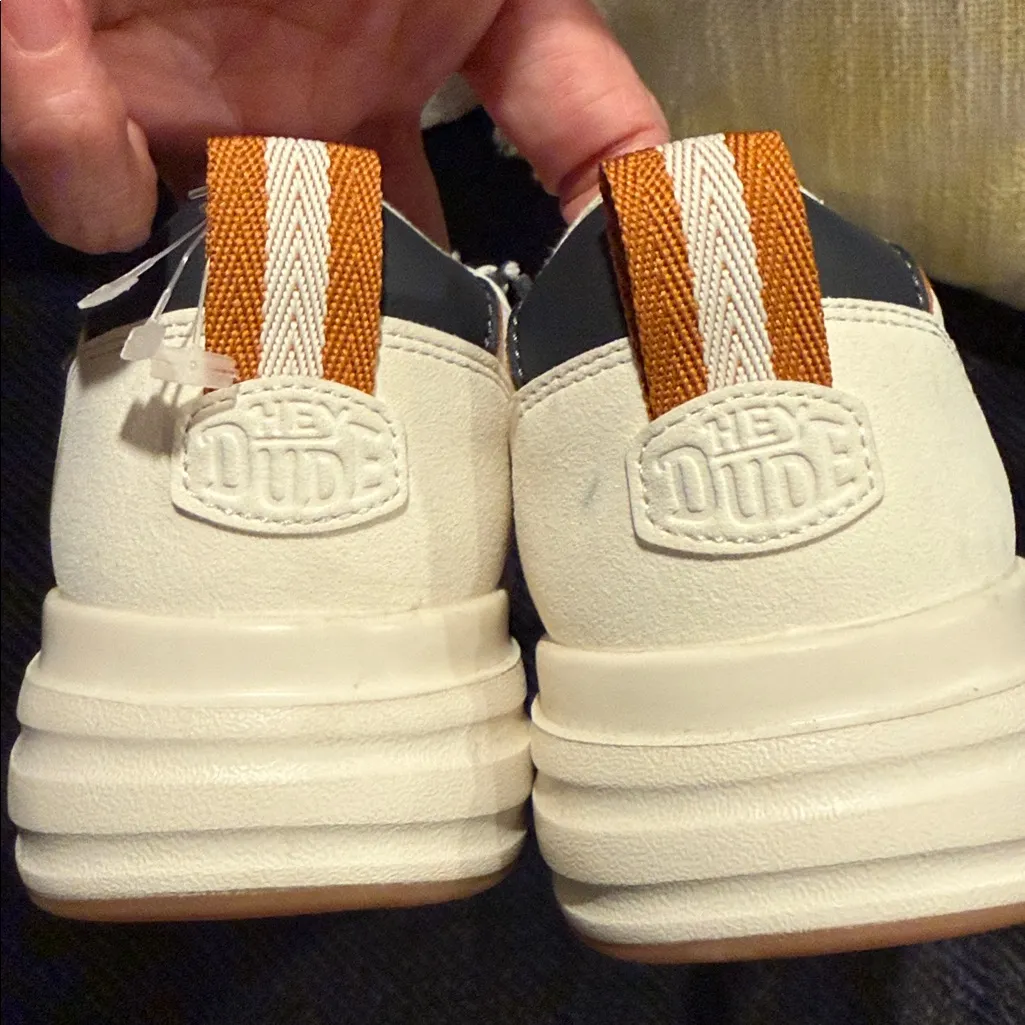 NWD Hey Dude Wendy Dudesole+ WOMENS 9  Cream Loafers with Brown Accents - Image 7
