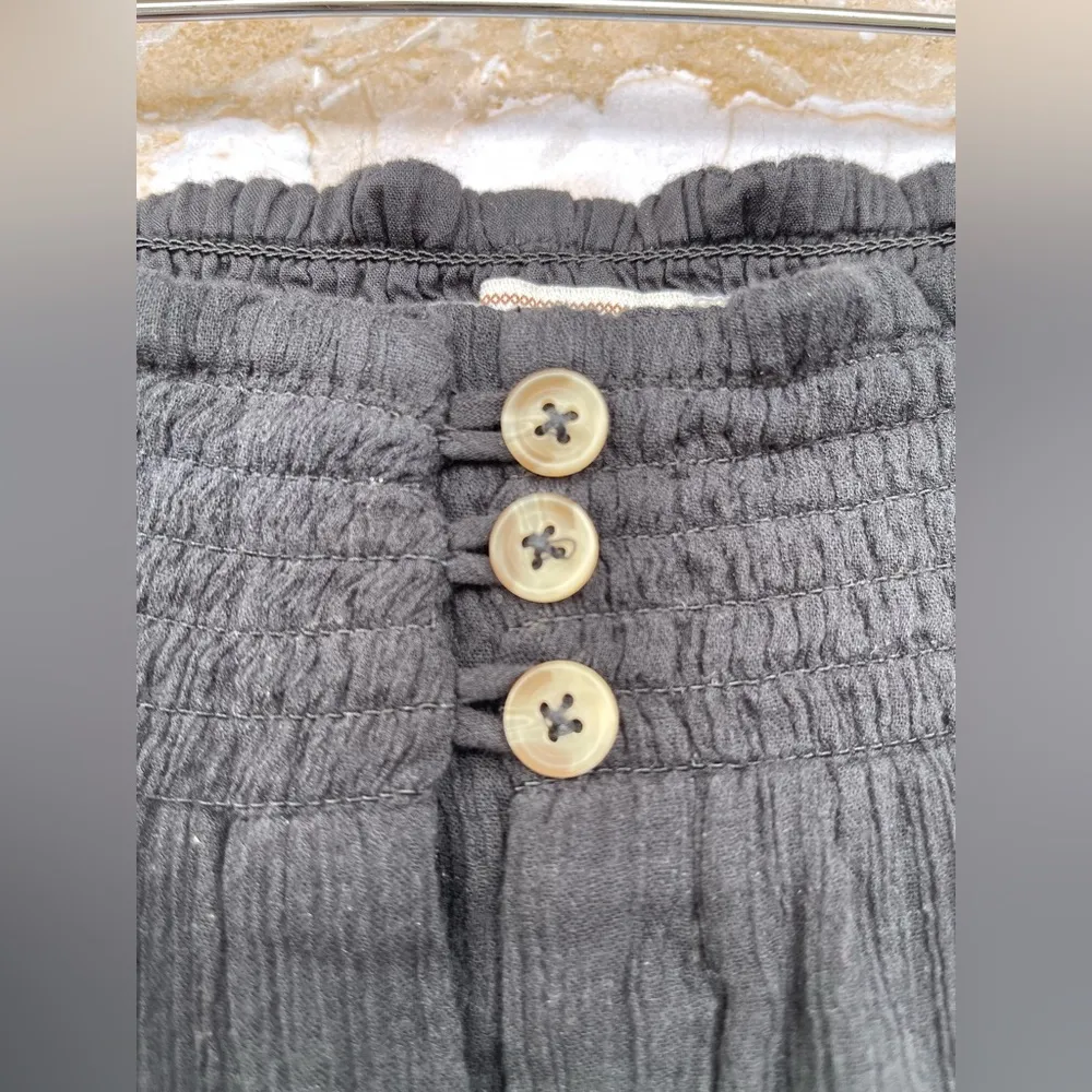 Mille resort and travel smocked waist button front midi skirt size medium Black - Image 3