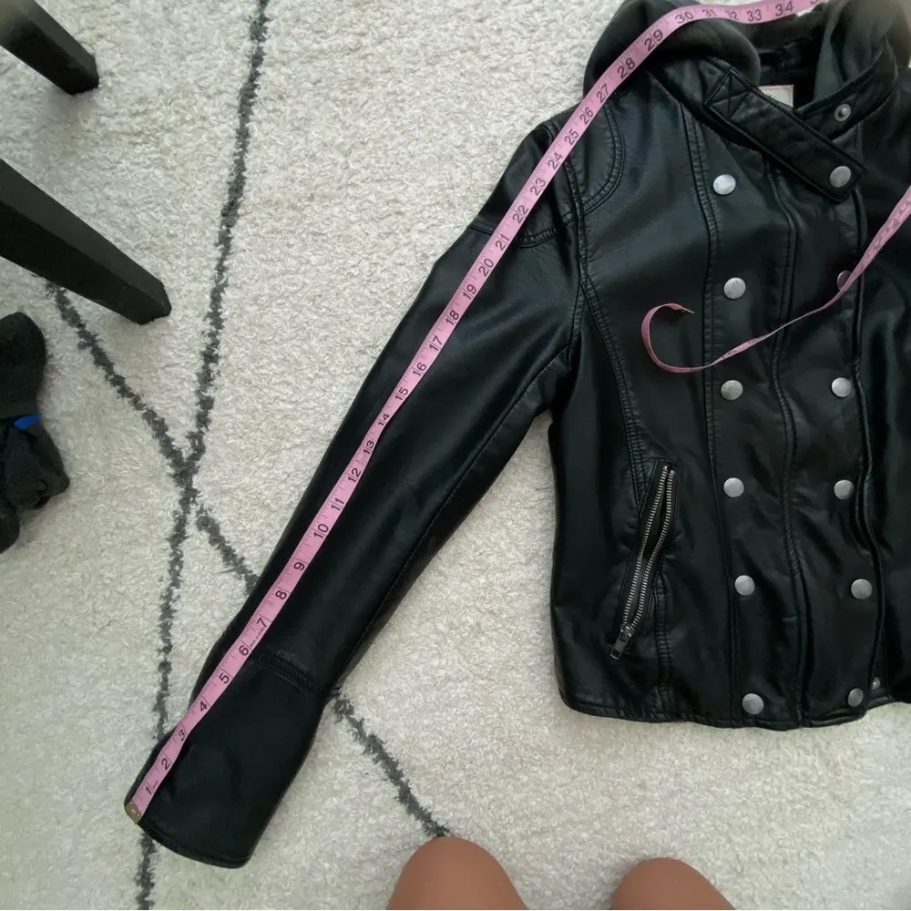 WE THE FREE Vegan Leather Jacket w/removable hood size small - Image 12