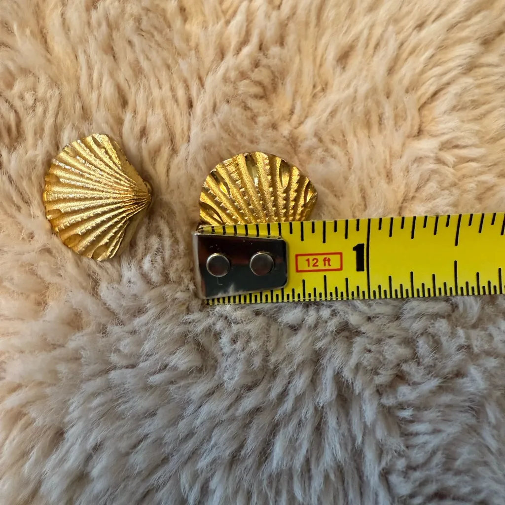 Vintage Gem Craft Gold Tone Sea Shell Pierced Earrings Signed‎ Made In USA - Image 5
