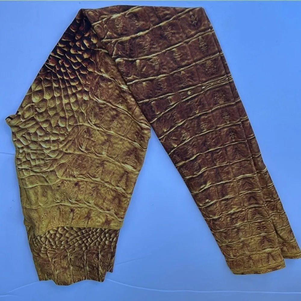 NWOT Niyama Sol Gold Croc High Waisted Barefoot Leggings Size XS Brown - Image 7